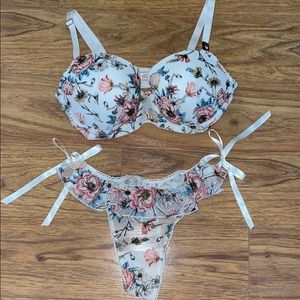 Victoria’s Secret dream Angels set